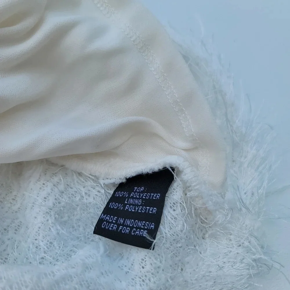 NWT Amy Byer Girls White Fuzzy Short Sleeve Knit Sweater sz L